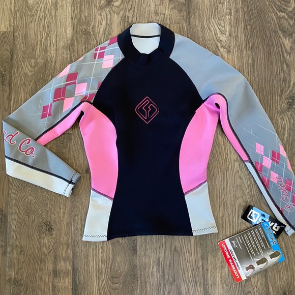 NWT CWB long sleeve wet suit neoprene top - Picture 1 of 3